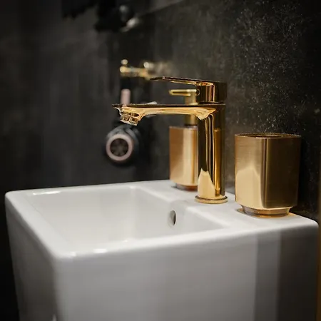 Shine Prywatne Jacuzzi Starowislna *