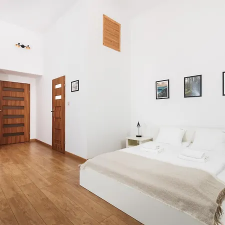 Apartment Charming Near The Main Market Square - By Upstairs *