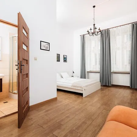 Apartment Charming Near The Main Market Square - By Upstairs Krakow