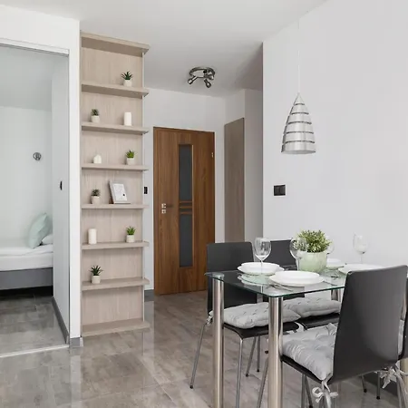 Apartment W Spokojnej Okolicy Z Parkingiem By Renters Krakow