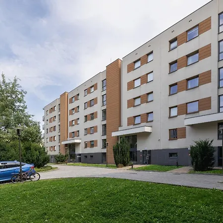 W Spokojnej Okolicy Z Parkingiem By Renters * Krakow