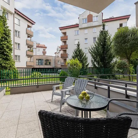 Apartment W Spokojnej Okolicy Z Parkingiem By Renters *