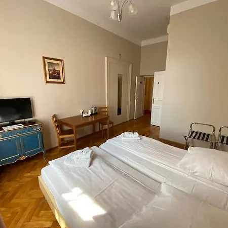 Apart Otel Maria 2*