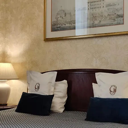 Grand 5* Krakow