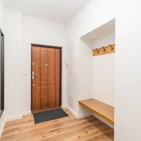 Glowny - Location, Park&tram Nearby - By Rentujemy Apartment *