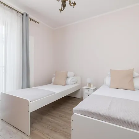 3 Bedroom With Balcony - Skawinska 18 Lägenhet *