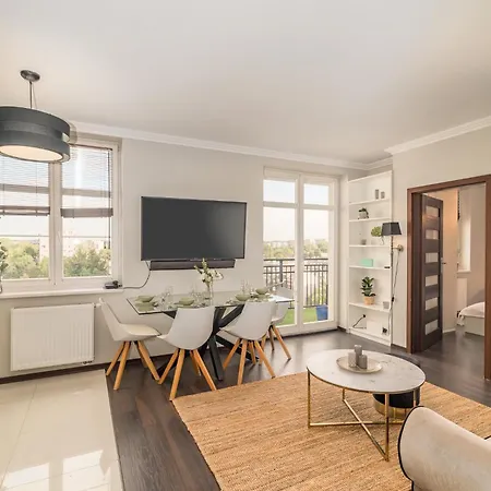 Apartment Cezar - 7th Floor, Balcony, Ac - By Rentujemy
