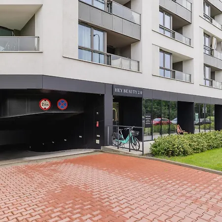 Apartament Przestronny Z Balkonem By Renters Kraków