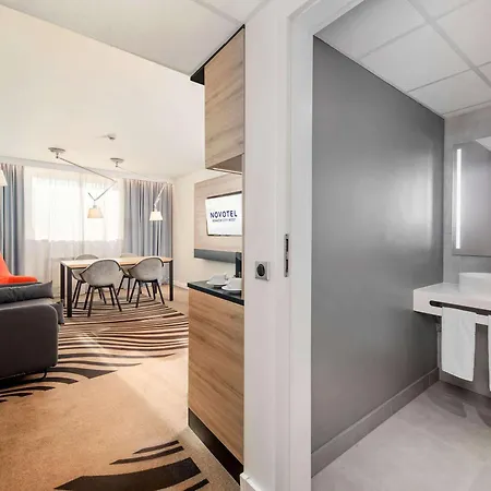 Novotel West Hotel 4*