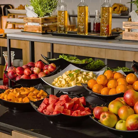 Hotel Novotel West 4*