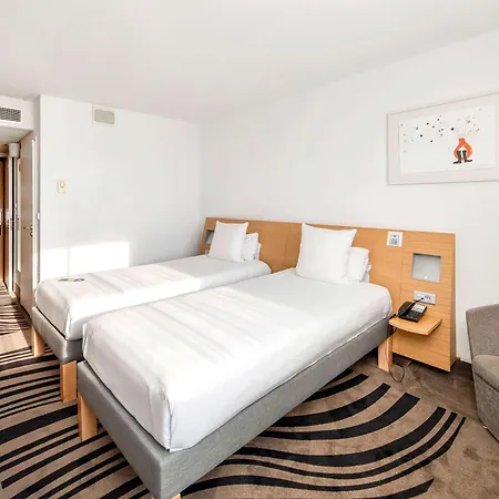 Hotel Novotel West