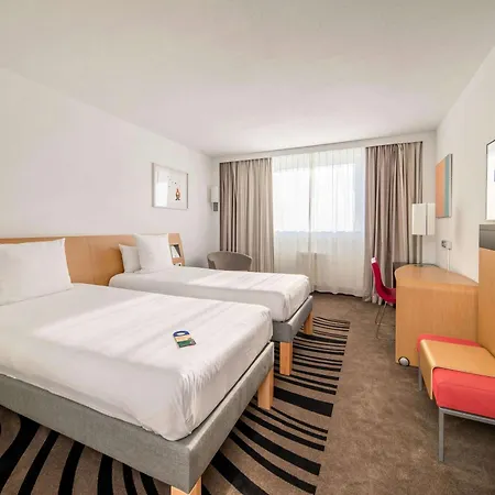 Novotel West 4*