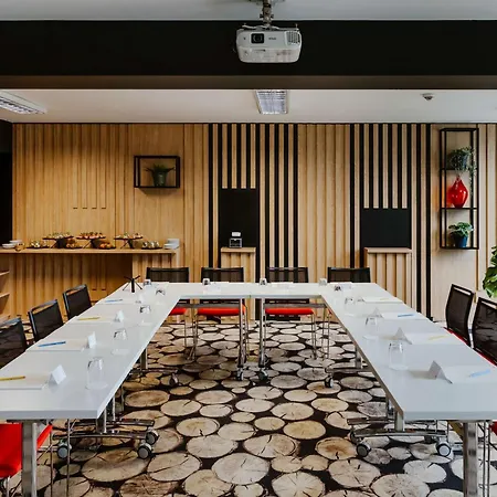 Novotel West