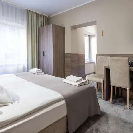Hotel Maksymilian 3*