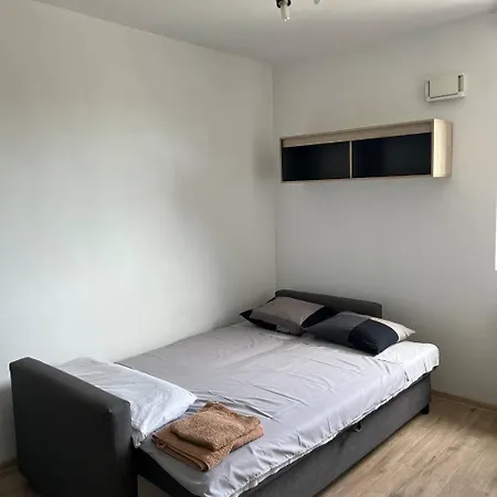 Cosy Hostel *