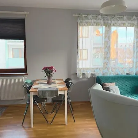 Przytulny Apartament W Krakowie Apartment *