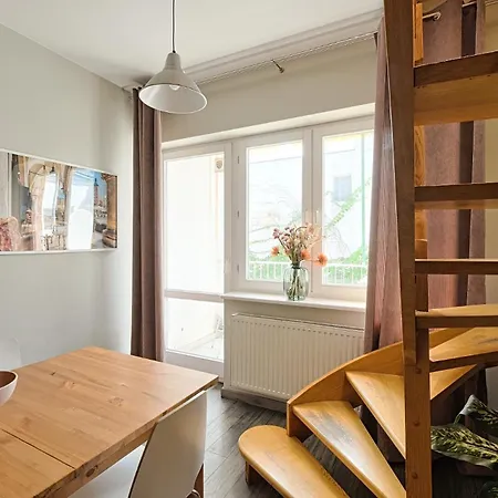 Golden Apartments/radz14 Apartment