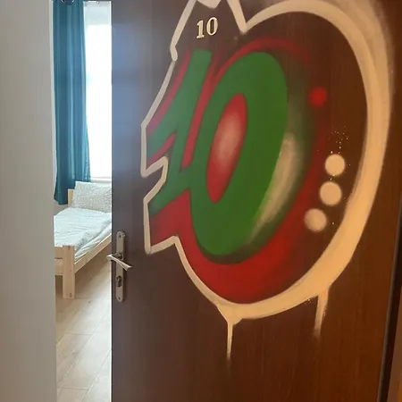Graffiti *