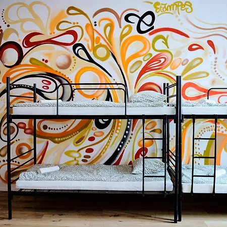 Graffiti *