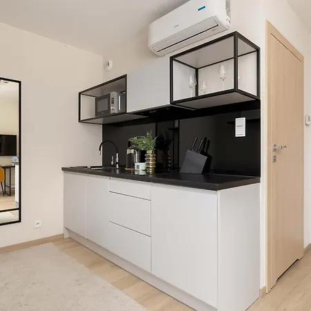 Spacious For 2 People By Renters Krasków