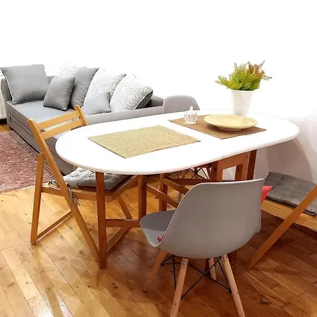 Apartment Old Town - 5 Bedrooms Soltyka Street Krakow