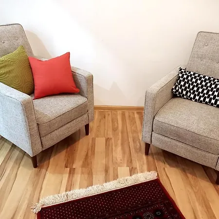 Old Town - 5 Bedrooms Soltyka Street * Krakow