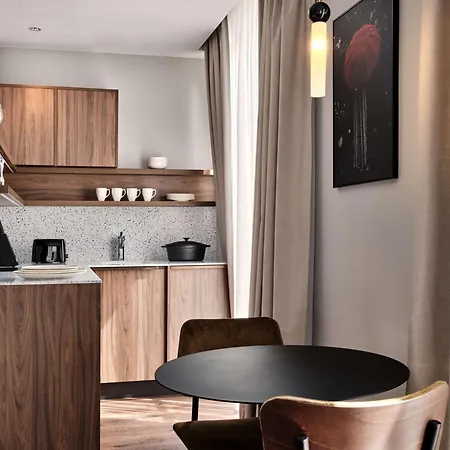 Radisson Red & Radisson Red Apartments, 4* Cracovie