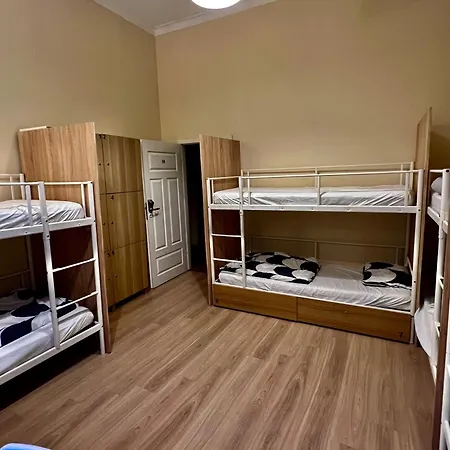 Fox Hostel *