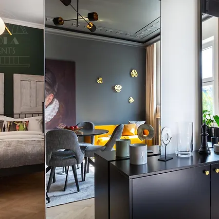 Fragola Old Town Apartment *