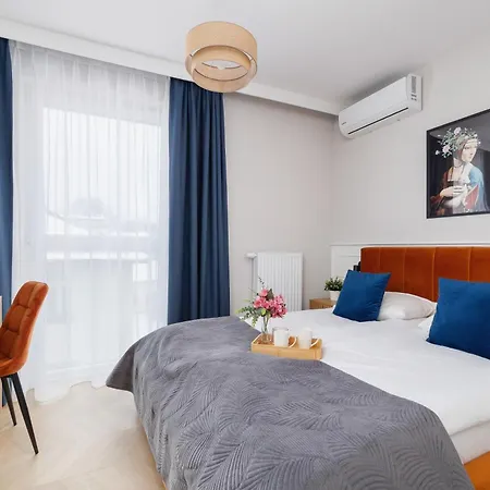 Klimatyzowane W Centrum Krakowa Z Parkingiem I Biurkiem By Renters Prestige Apartment *