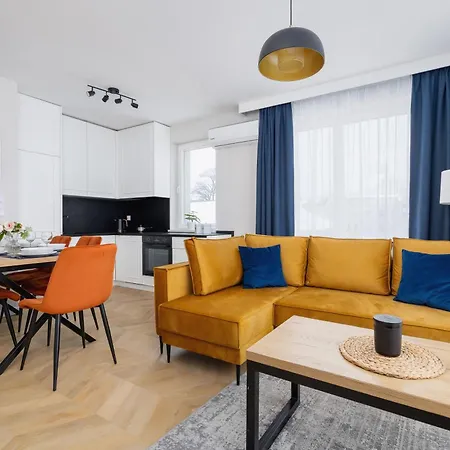Klimatyzowane W Centrum Krakowa Z Parkingiem I Biurkiem By Renters Prestige Apartment Krakow