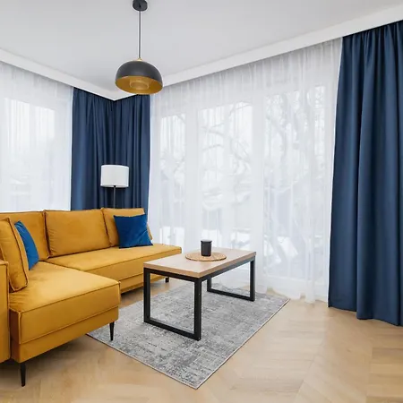 Klimatyzowane W Centrum Krakowa Z Parkingiem I Biurkiem By Renters Prestige Apartment *