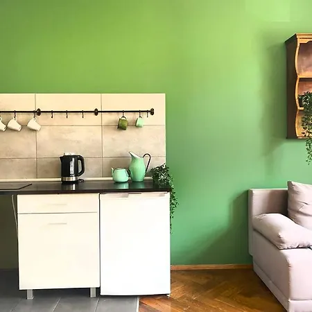 Large 89m2 Apartment, 3 Bedrooms And 2 Bathrooms Appartamento *