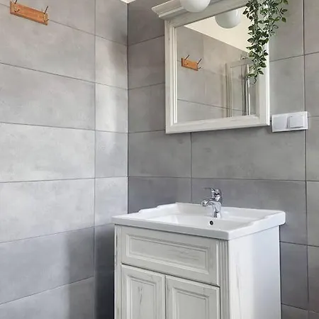 Appartamento Large 89m2 Apartment, 3 Bedrooms And 2 Bathrooms