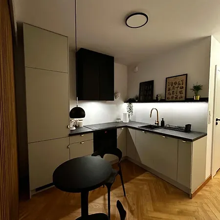 Kalwa Nest Stare Podgorze *
