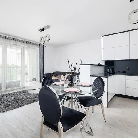 Apartment Cracow Pradnik Spacious & Family With 3 Bedroom By Renters Prestige *