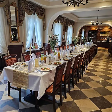 Polonia Hotel 3*
