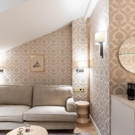 Hotel Unicus Palace Old Town - Destigo