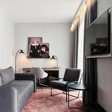 Hotel Radisson Red & Radisson Red Apartments, Cracovie
