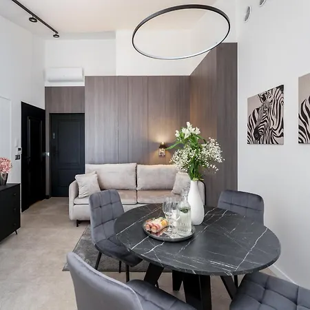 Wielopole Floor Apartment *