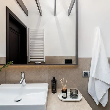 Apartment Wielopole Floor *