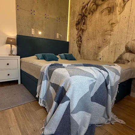 Exclusive Jacuzzi Penthouse With Garage Krakow