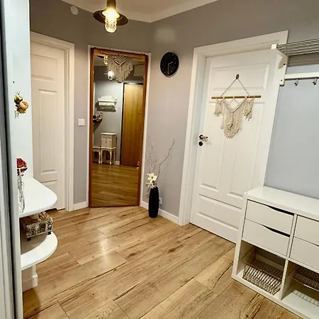 Exclusive Jacuzzi Penthouse With Garage Apartment Krakow