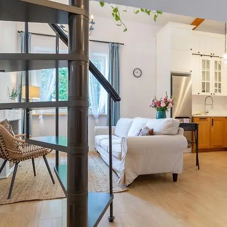 Charming 2-level Loft In Cracow קרקוב