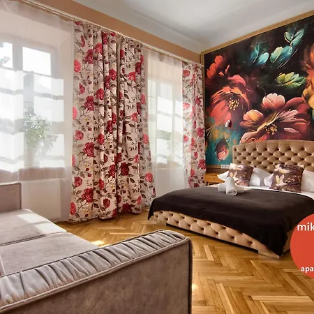 Mikołajska 5 Apartament *