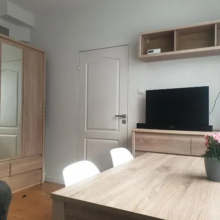 - Blisko Centrum - Podgorze, Kuchnia, Lazienka, Sypialnia Z Dwoma Lozkami * Krakow