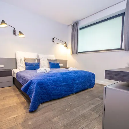 Family With 2 Bedrooms, Huge Balcony, Free Parking, 10 Minutes Walk To Main Square And Kazimierz District Apartament *
