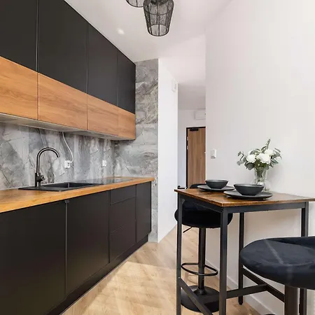 Appartement Elegant With Parking Near Tauron Arena By Renters *
