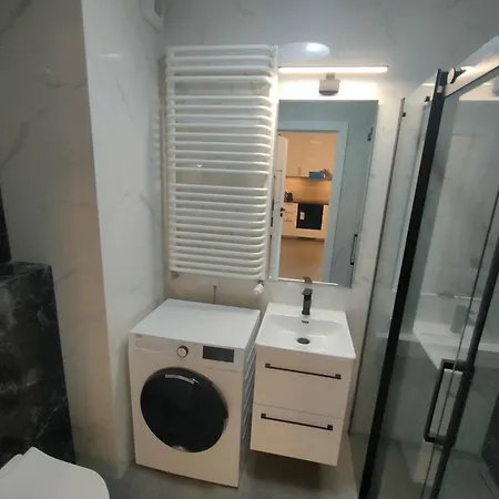 2-bedroom With 2 Free Parking Spots - Tauron Arena Quarto em Acomodações Particulares *