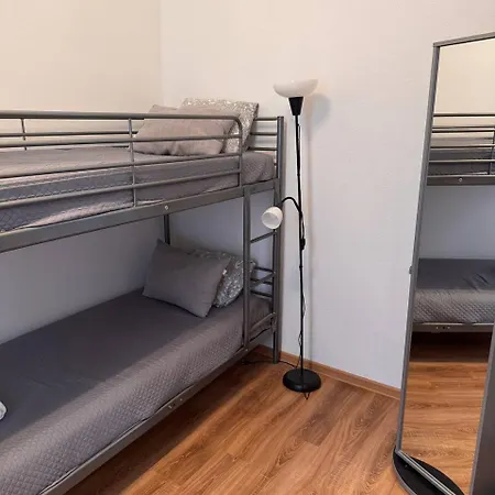 Enios Zwierzyniecka 6 Hostel Krakow